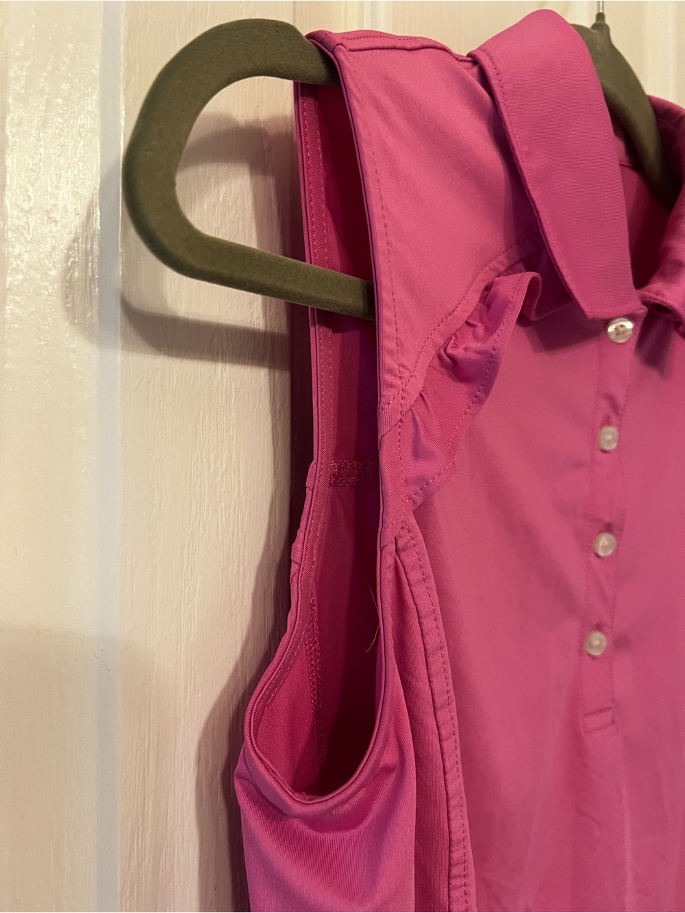Vineyard Vines Women's Sleeveless Hot Pink Performance Ruffle Golf Polo, Size XS - Picture 6 of 11